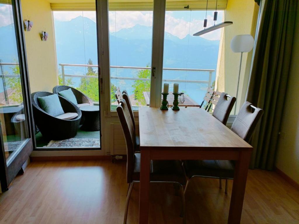 Wohnung Mit See Und Bergsicht Im Vier Sterne Hotel Beatenberg Esterno foto